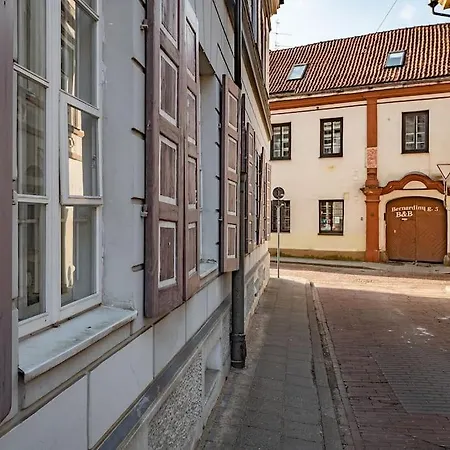 New! Old Town Apt Next To St Annes *